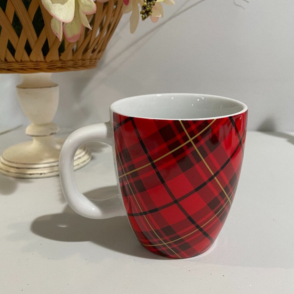 Hallmark Red & Negro Coffee Tea  Cocoa Mug Christmas